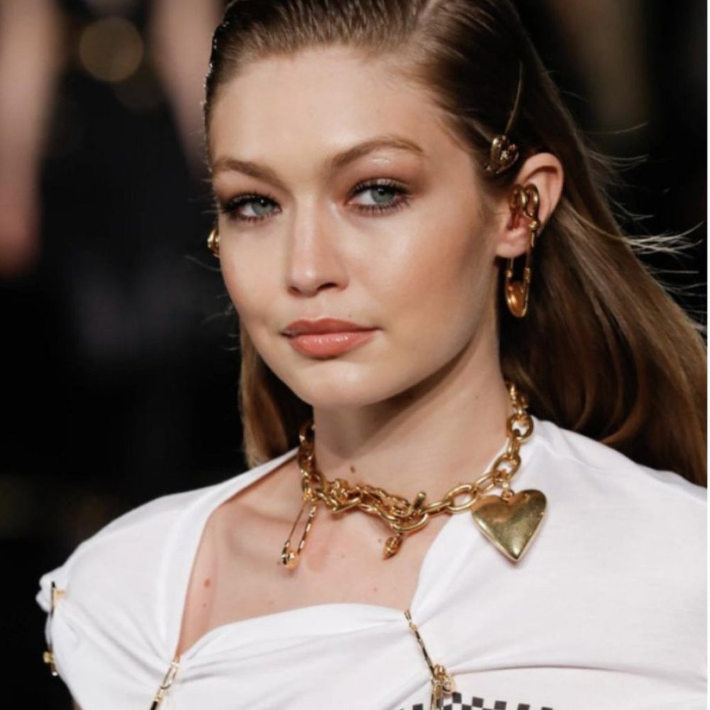 Versace A/W19 Runway Medusa Safety Pin Earring